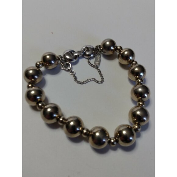 Vintage Signed MONET  Strung Silvertone Balls Bracelet 7 " - Picture 4 of 6